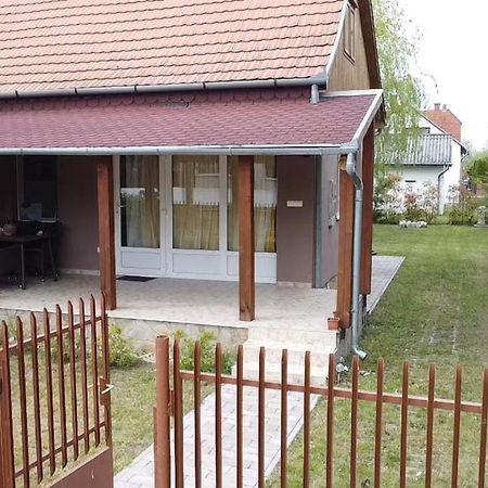 Vadszolo Apartman Balatonmáriafürdő Zewnętrze zdjęcie